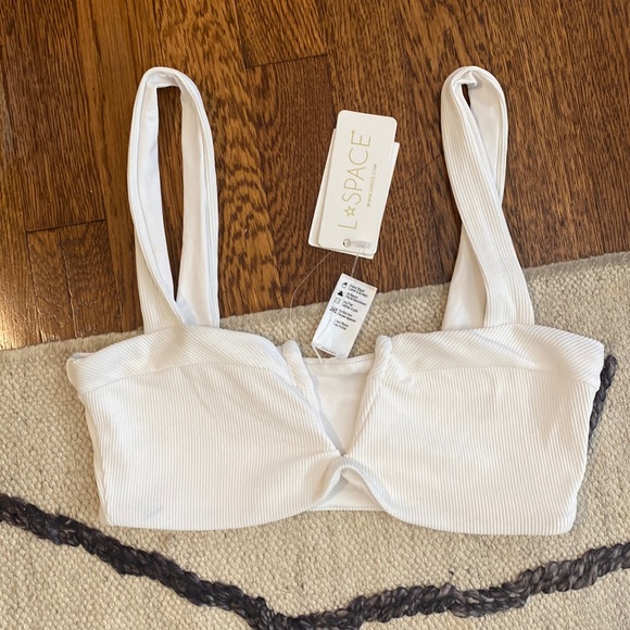 L*Sapce Lee Lee Top in White - Picture 3 of 5